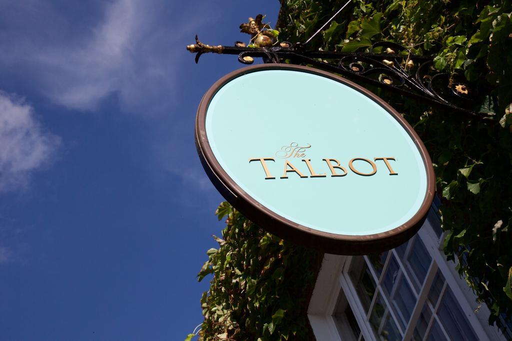 The Talbot Inn Woking Exterior photo